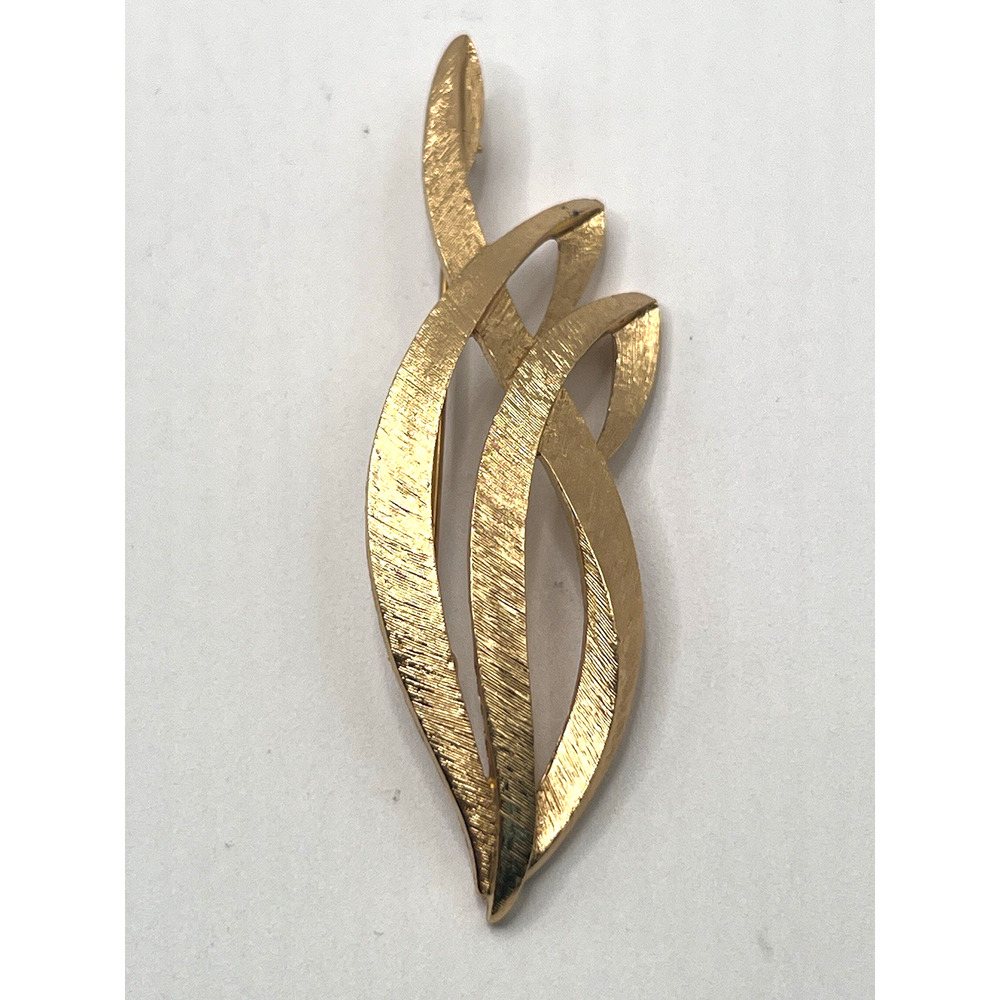 Vintage Signed Monet Shiny Brushed Gold Tone Textured Abstract Pin Brooch